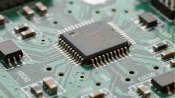 Rust 与传统语言：决胜现代并发编程之巅